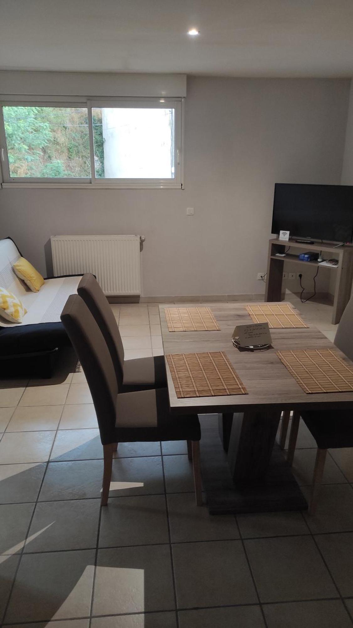 Apartment 4 Couchages - Centre St Donat Sur L'herbasse *
