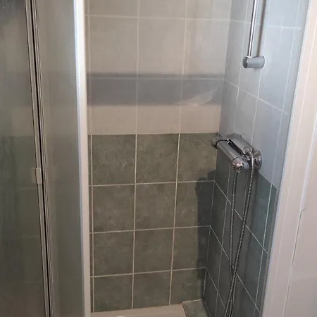 Appartement 4 Couchages - Centre Ville St Donat Sur L'Herbasse Saint-Donat-sur-lʼHerbasse Buitenkant foto